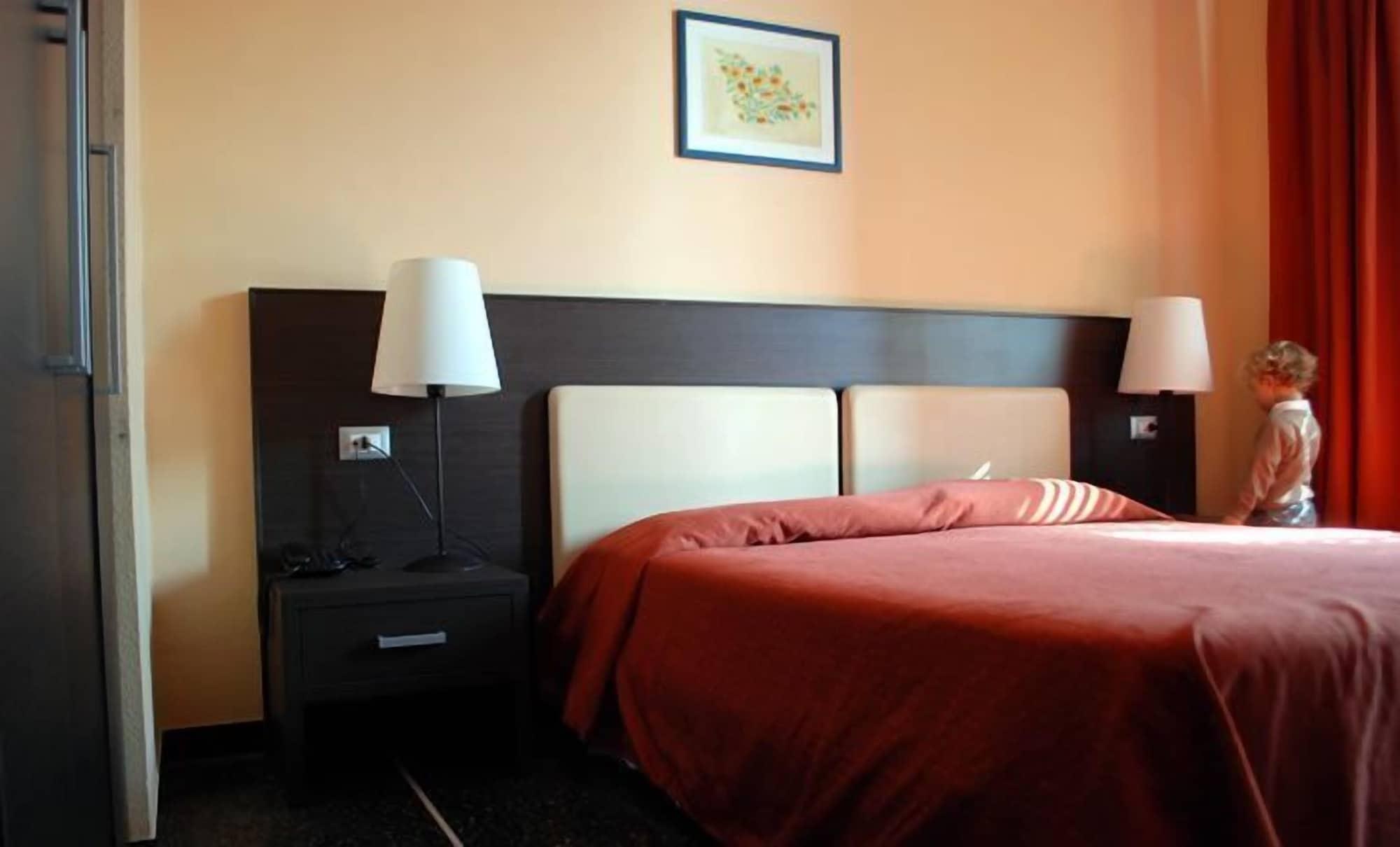 Hotel Palace Varazze Luaran gambar