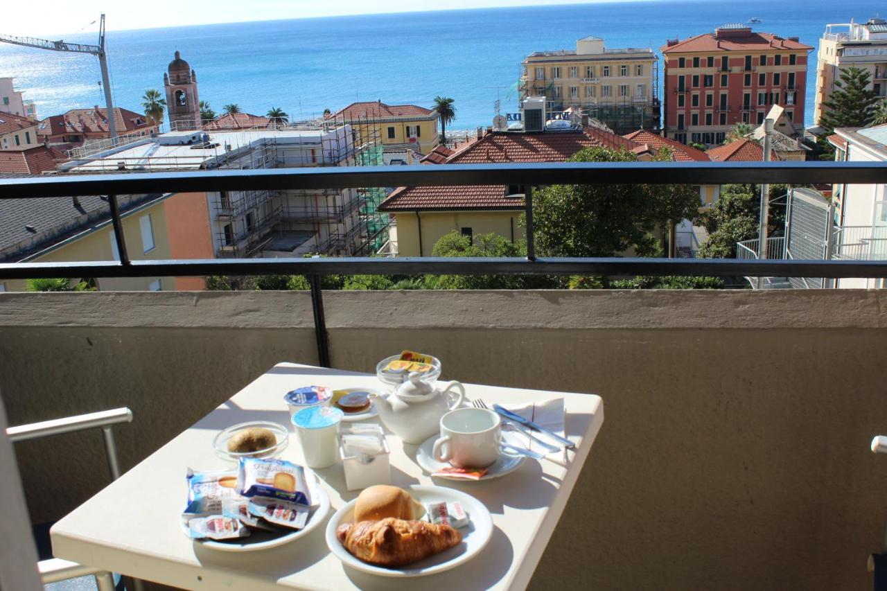Hotel Palace Varazze Luaran gambar