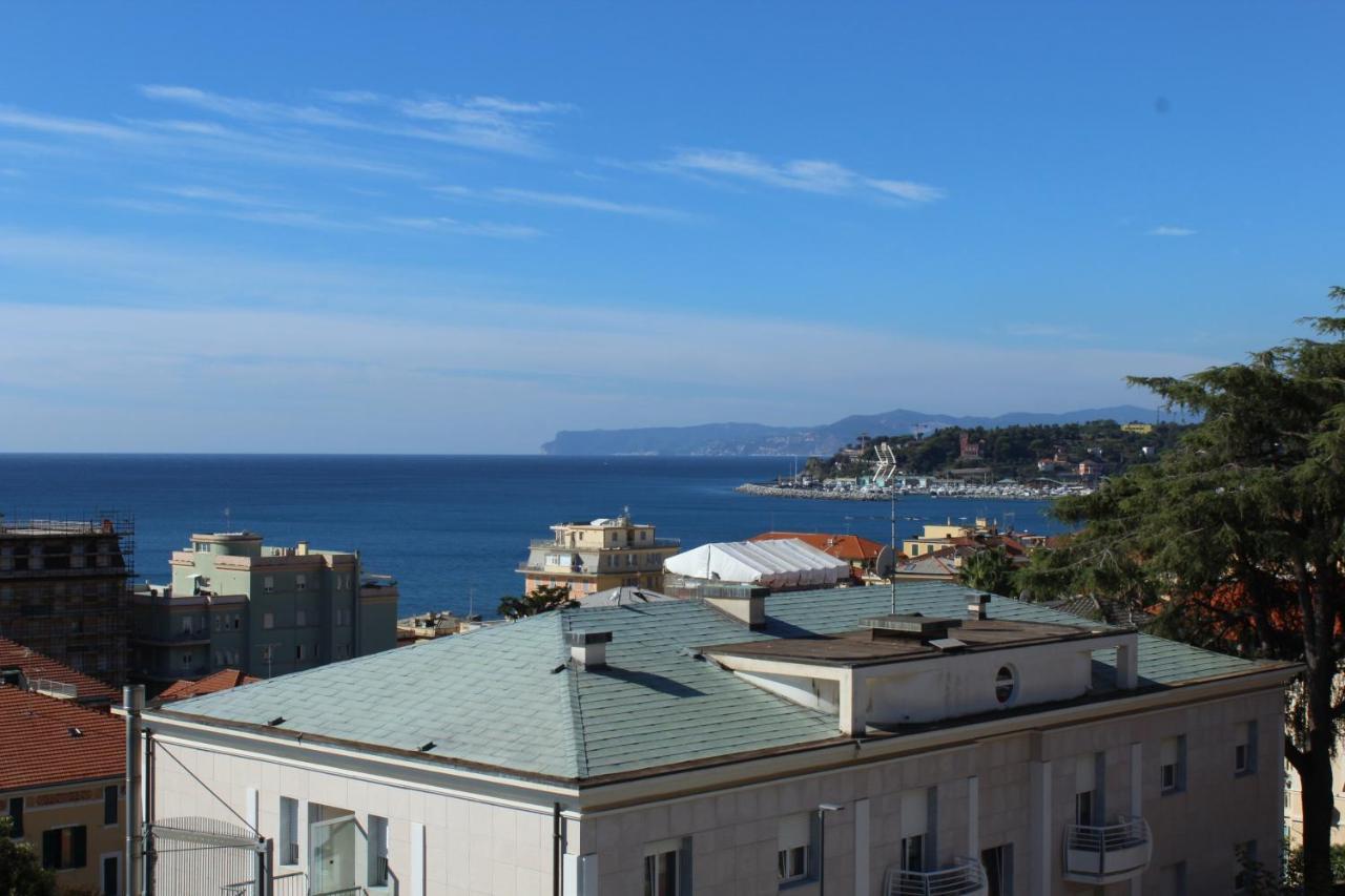 Hotel Palace Varazze Luaran gambar
