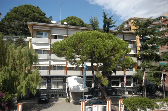 Hotel Palace Varazze Luaran gambar