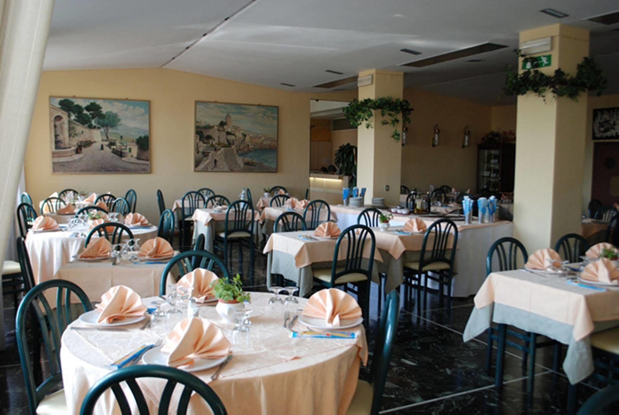 Hotel Palace Varazze Luaran gambar